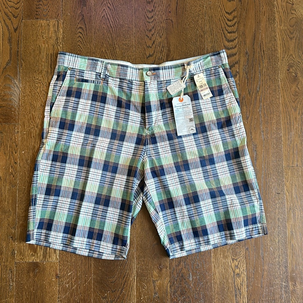 Tommy Bahama Jeans shorts, size 42, multicolor